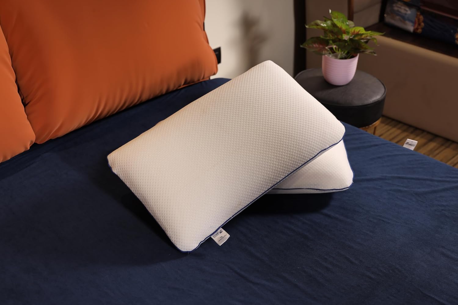 Lily-Memmory-Foam-Pillow-Lotus